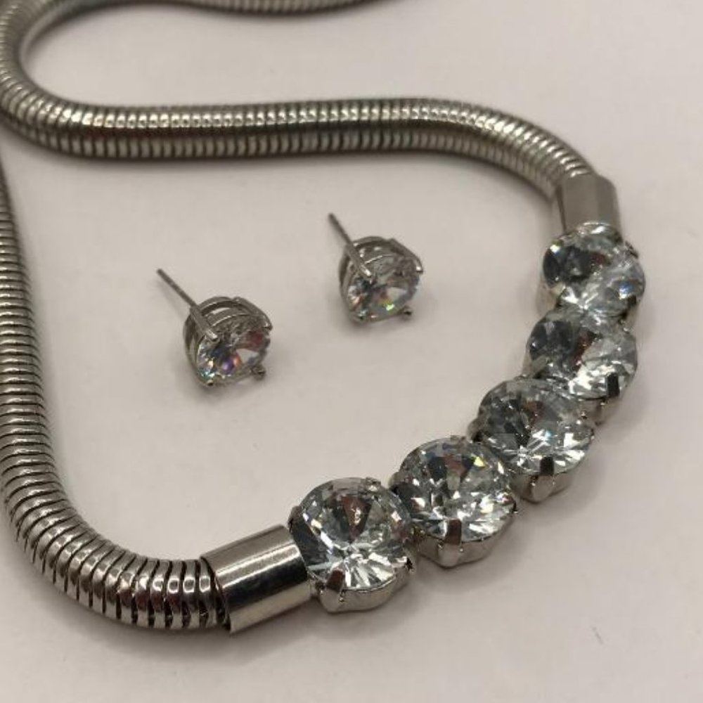 Silver-Tone & 5 Rhinestone Focal Center Necklace & Earrings Set - Picture 4 of 10